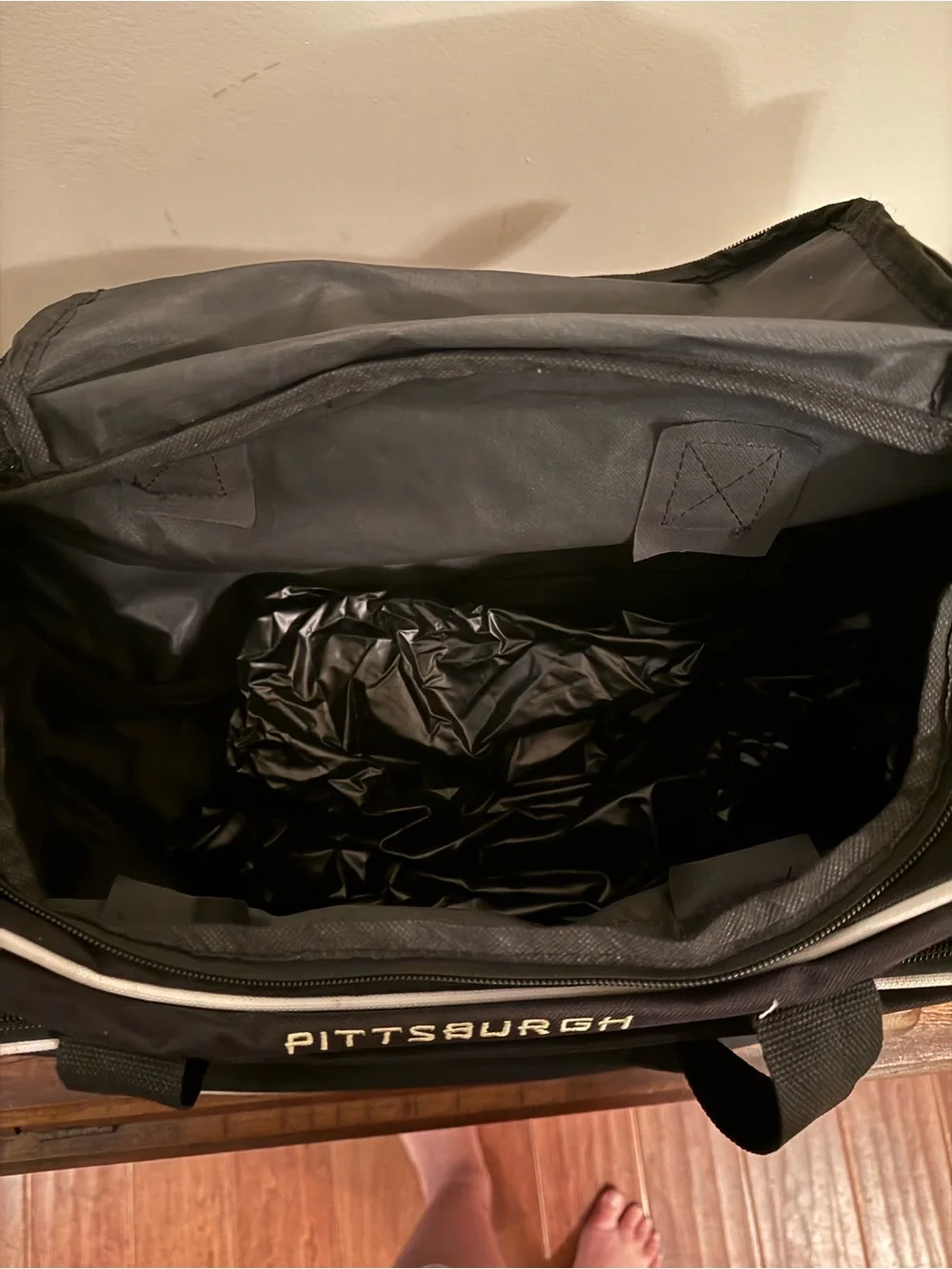 NHL Pittsburgh Penguins - Black Logo Duffle Bag